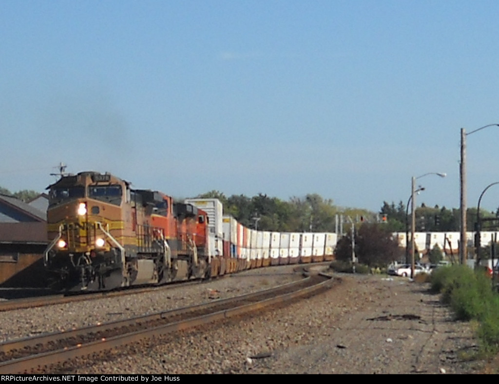 BNSF 5378 West